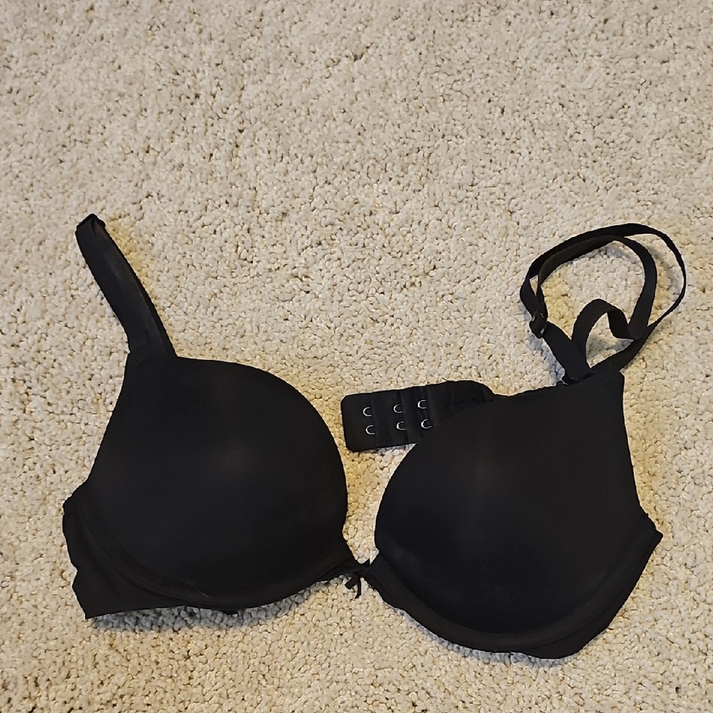 PINK Victoria's Secret Black Bra
